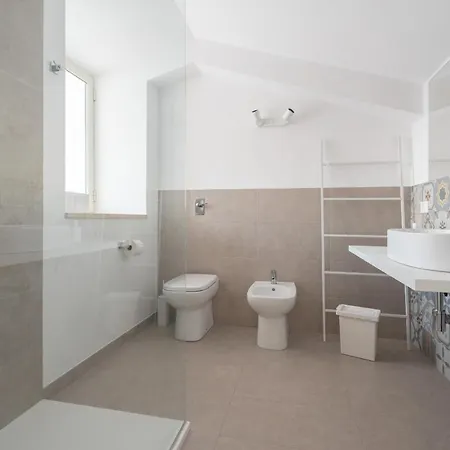 Isulatravel - Blu Mediterraneo House * Испика