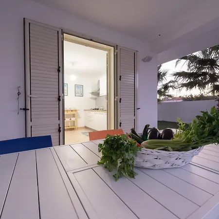 Isulatravel - Blu Mediterraneo House Шале *
